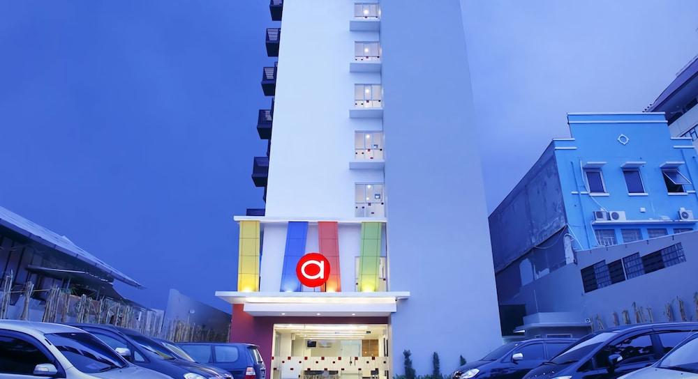 Amaris Hotel Pancoran Jakarta Exterior foto